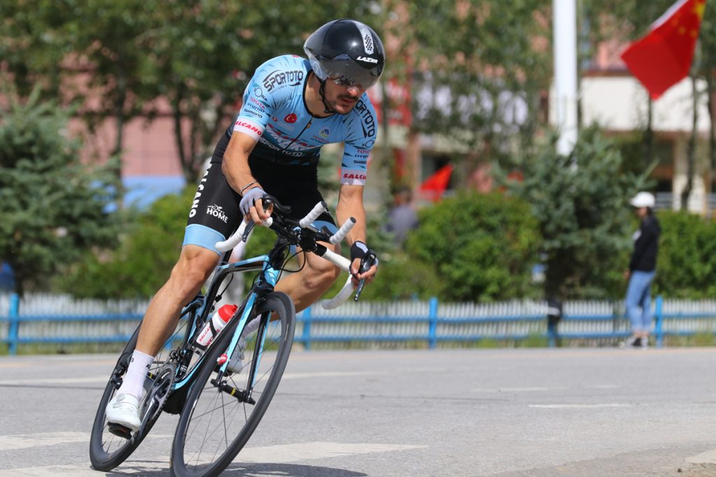 Say Goodbye to Cycling Back Pain! Your Fun, No-Sweat Guide to a Happier Ride