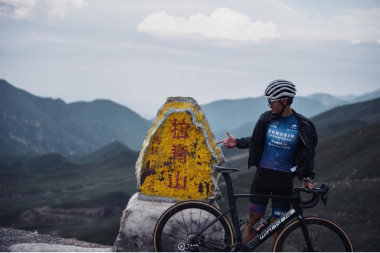 Cycling in Qinghai: Thin Air, Big Views, and Sheep on the Road!