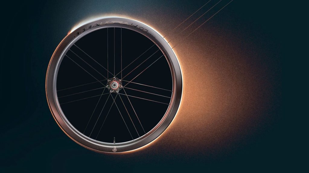 Campagnolo Bora Ultra WTO Wins Prestigious Golden Compass Award