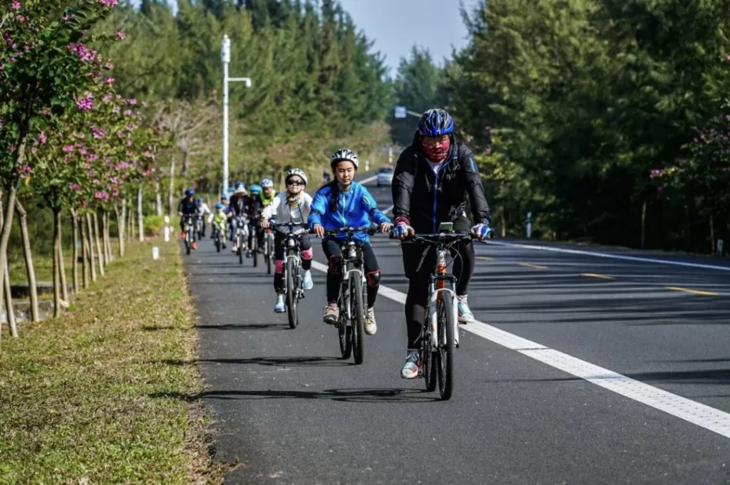 My First Riverside Bike Ride – The Courage to Overcome